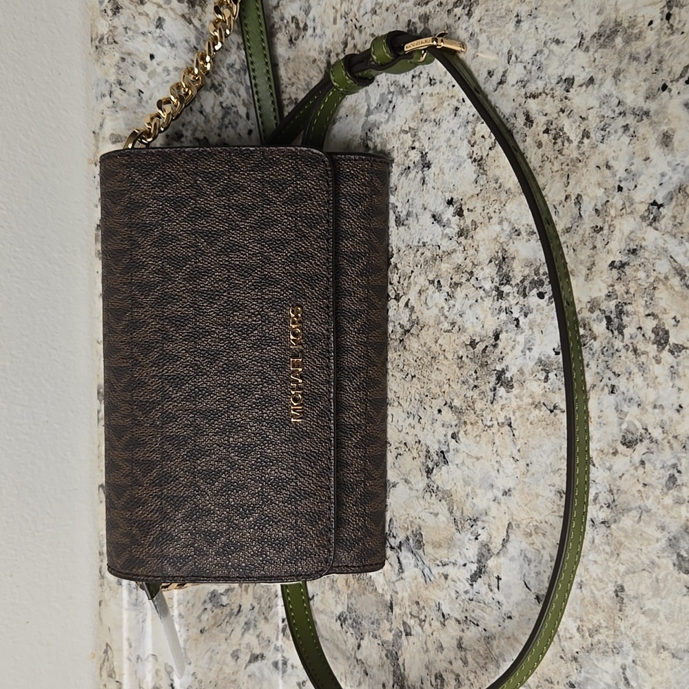 Michael Kors  wallet crossbody